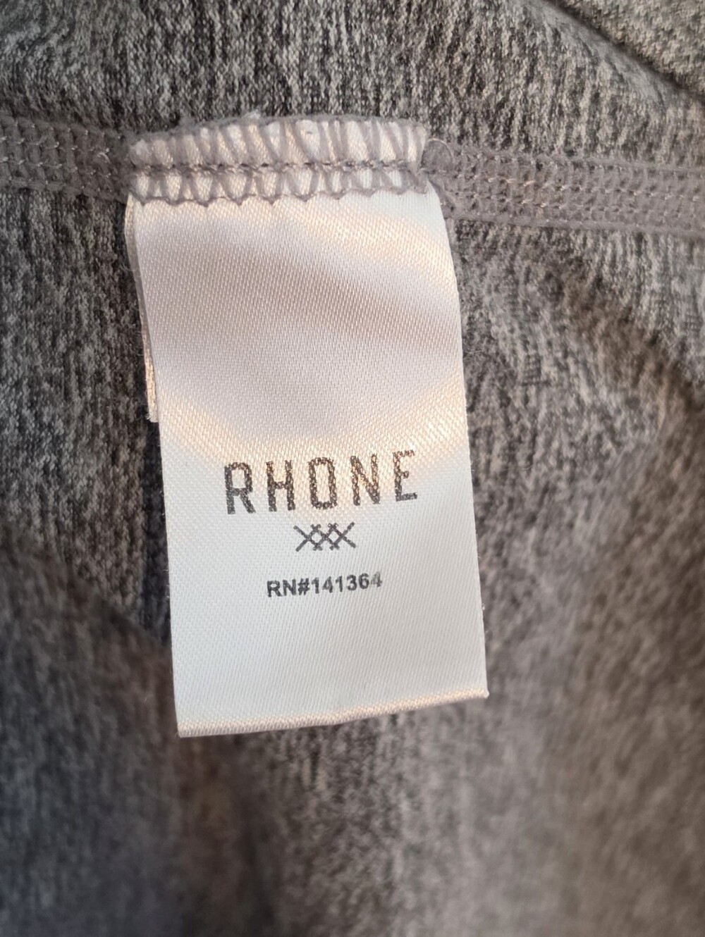 Rhone Reign Long Sleeve Performance Shirt Men's Large Heather Grey Athletic - Picture 7 of 9